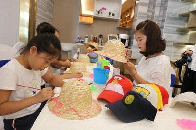 中建·觀湖瓏府遮陽(yáng)帽DIY活動(dòng)奇趣上演